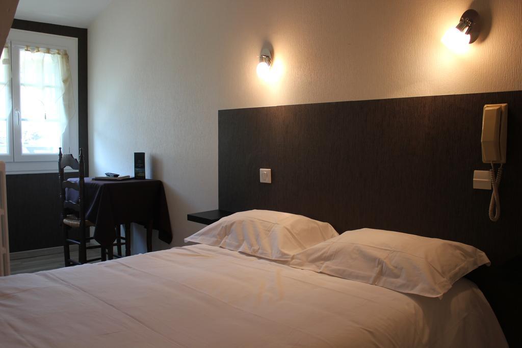 Logis Hotel Les Cimes Argelès-Gazost Oda fotoğraf